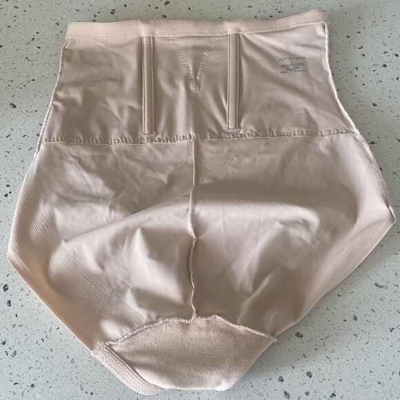 Ambrielle Wonderful Edge Back Magic High-Waist Control Briefs Warm Beige Size L - Picture 12 of 12